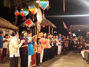 Về Hội An vui hội bài chòi (4/5/2018)